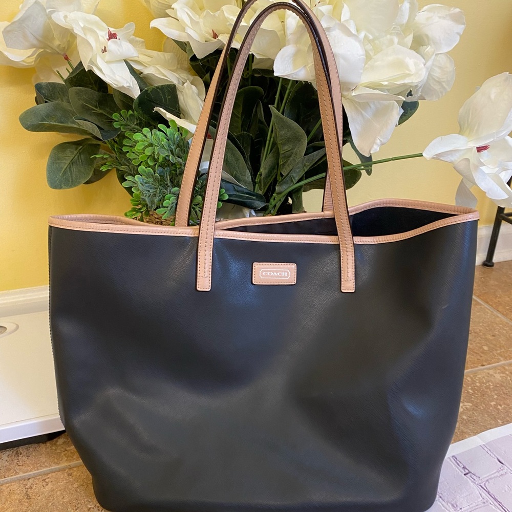 Coach Metro Saffiano Tote